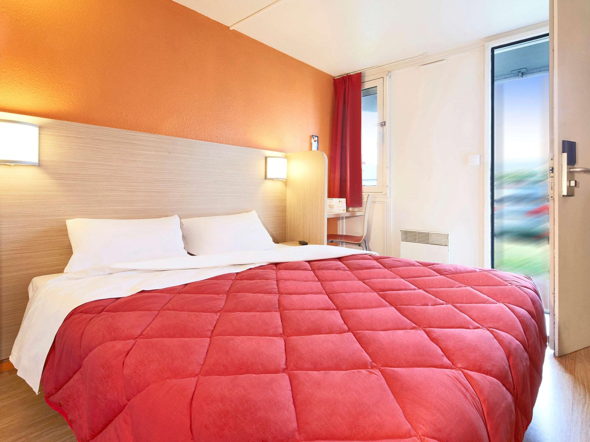 Premiere Classe St Quentin Сен-Кантен Экстерьер фото